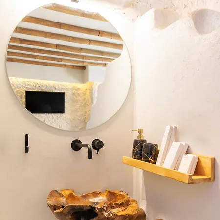 דירה Unique Room-jacuzzi And Balcony