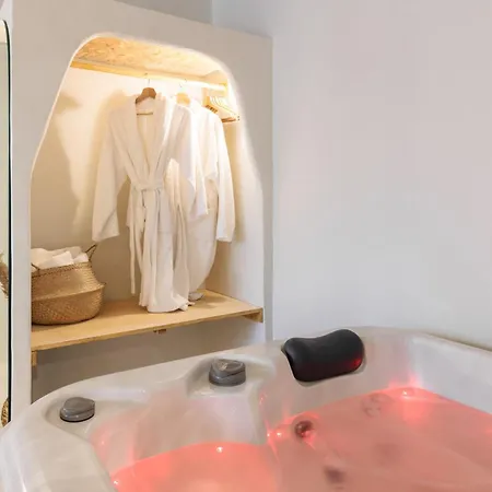 דירה Unique Room-jacuzzi And Balcony סלוניקי