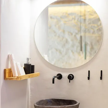 Unique Room-jacuzzi And Balcony Salonic
