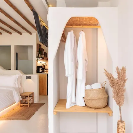Unique Room-jacuzzi And Balcony *