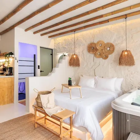 Unique Room-jacuzzi And Balcony