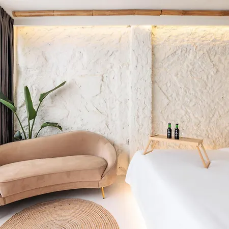 Unique Room-jacuzzi And Balcony Apartament *